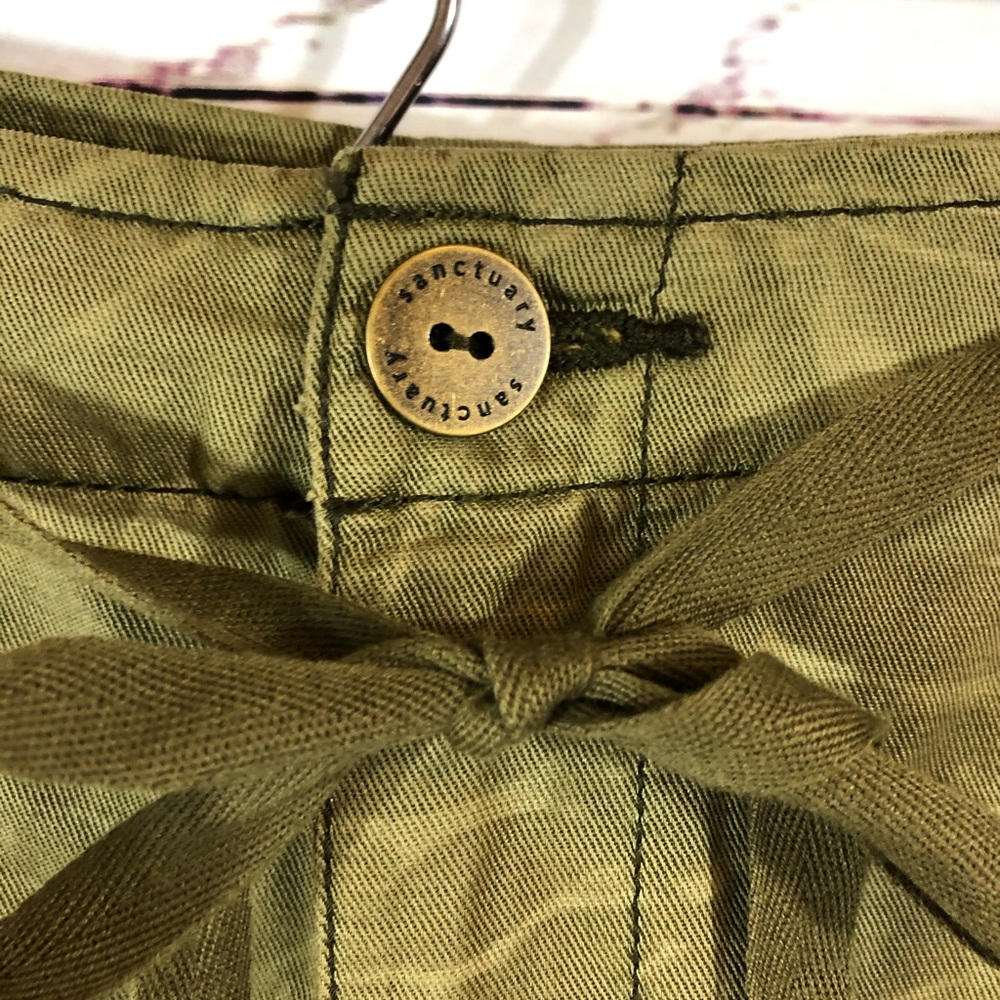 SANCTUARY Plus Size Palmaflouge Shorts, NWT, sz 32 - Picture 3 of 6